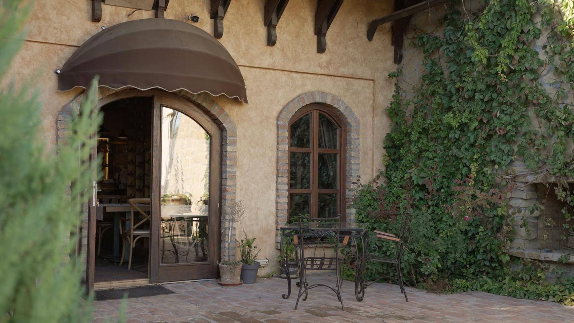 Garni Hotel Chicha - Winery Skrbic Βελιγράδι Εξωτερικό φωτογραφία